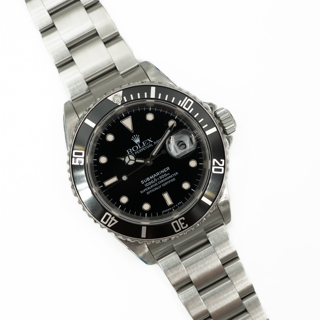 Rolex Submariner - 16610 - 1990