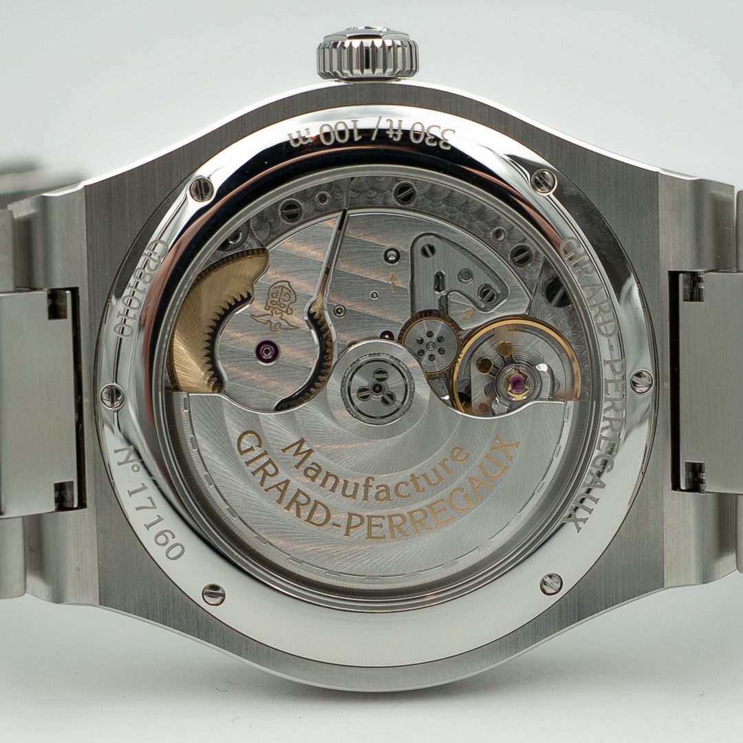 Girard Perregaux Laureato - 2025 - 42mm